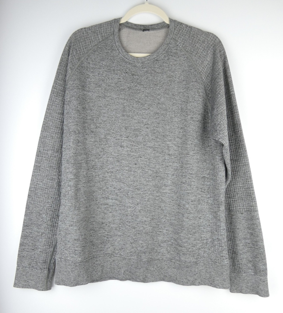 Lululemon Men’s Engineered Warmth Crewneck Gray Large gallery