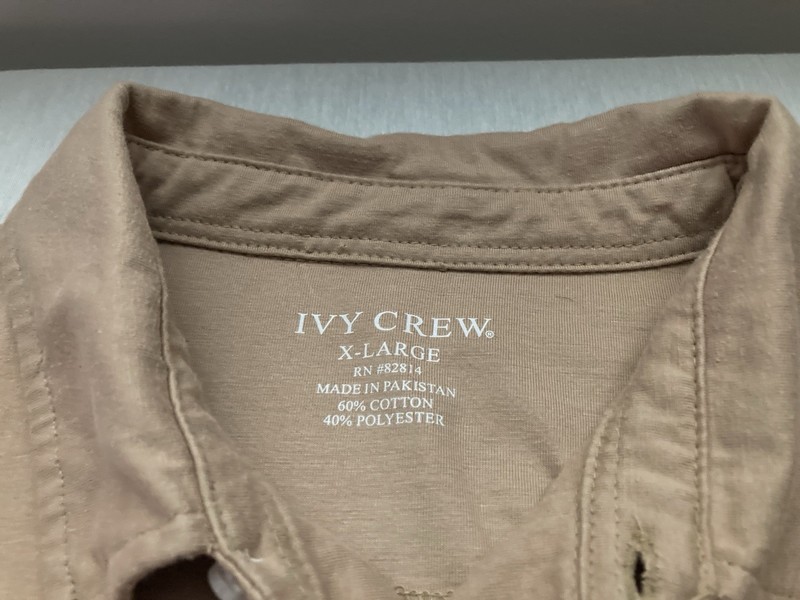 Men’s Size XL IVY CREW polo Shirt W/pocket and IVY CREW logo -3 button neck gallery