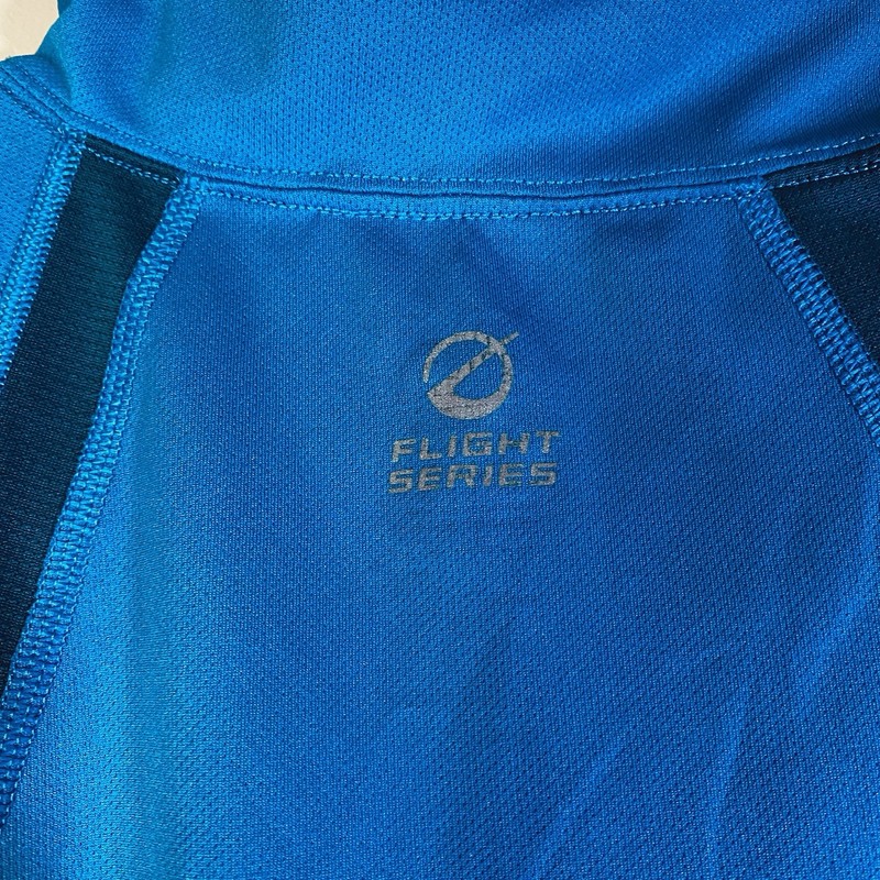 The North Face Vaporwick Flight Series Short Sleeve 1/4 Zip Shirt Men Medium gallery