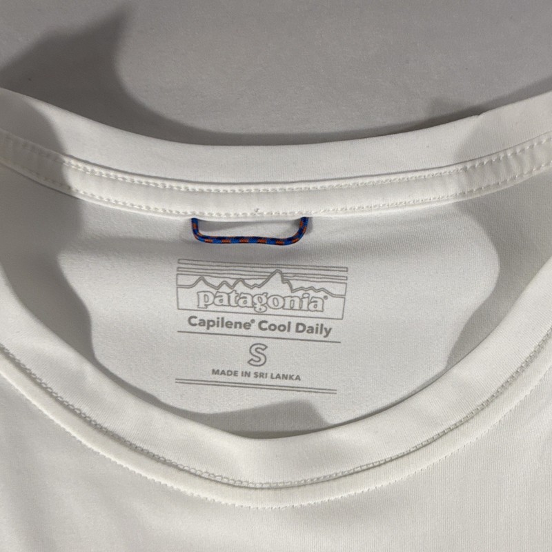 Patagonia Capilene Cool Daily Men's S White Long Sleeve Crew Neck Polyester Tee gallery