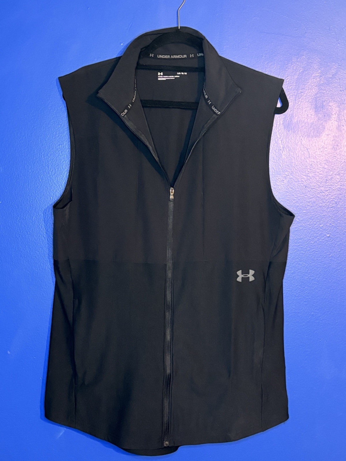 Under Armour Men’s Vest Black Size L Brand New With Tags gallery