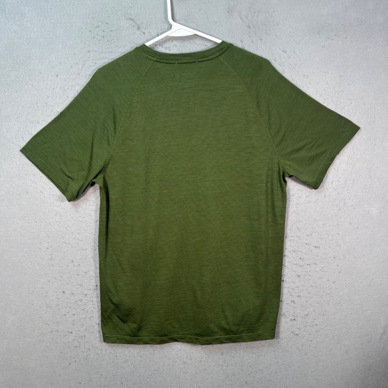 Smartwool Mens Size Medium Green Merino Wool Blend Base Layer T-Shirt gallery
