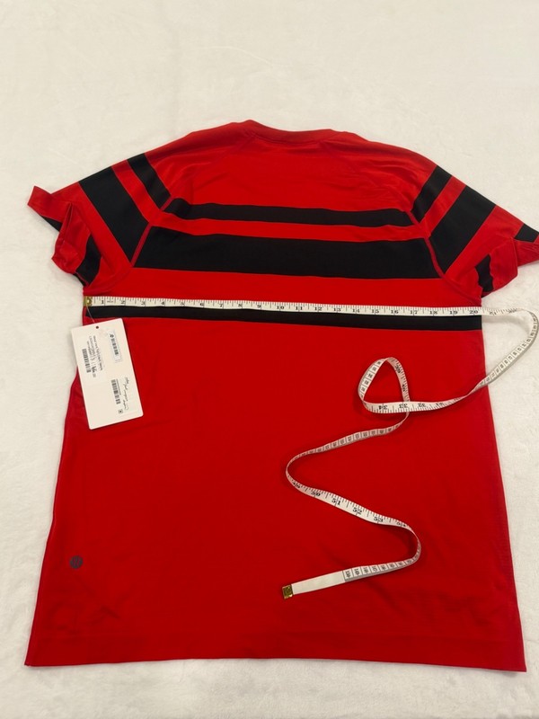 Lululemon Metal Vent Tech Short Sleeve Shirt Men’s L Large Red Black Stripe gallery