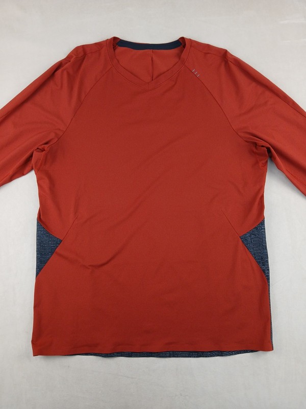 Lululemon Lost In The Hustle Medium Mens Shirt Jersey V Neck Long Sleeve 22x29 gallery