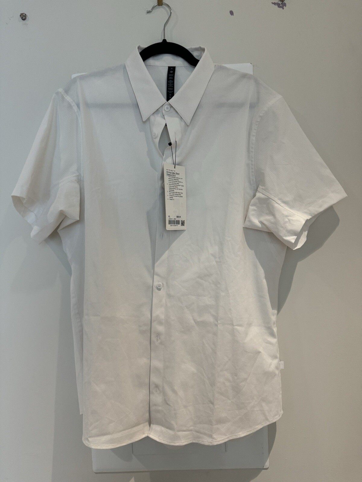 Lululemon Airing Easy Camp Collar Shirt Short Sleeve Size XL gallery