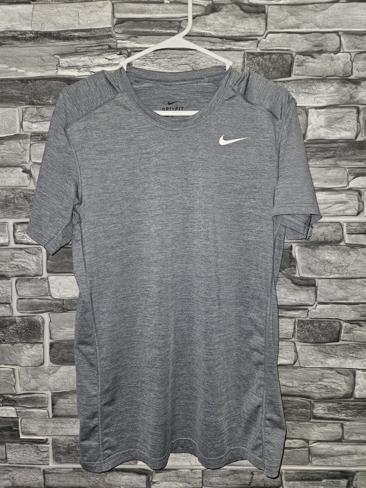 Nike Dri Fit Shirt Men's Size Medium Gray Short Sleeve gallery