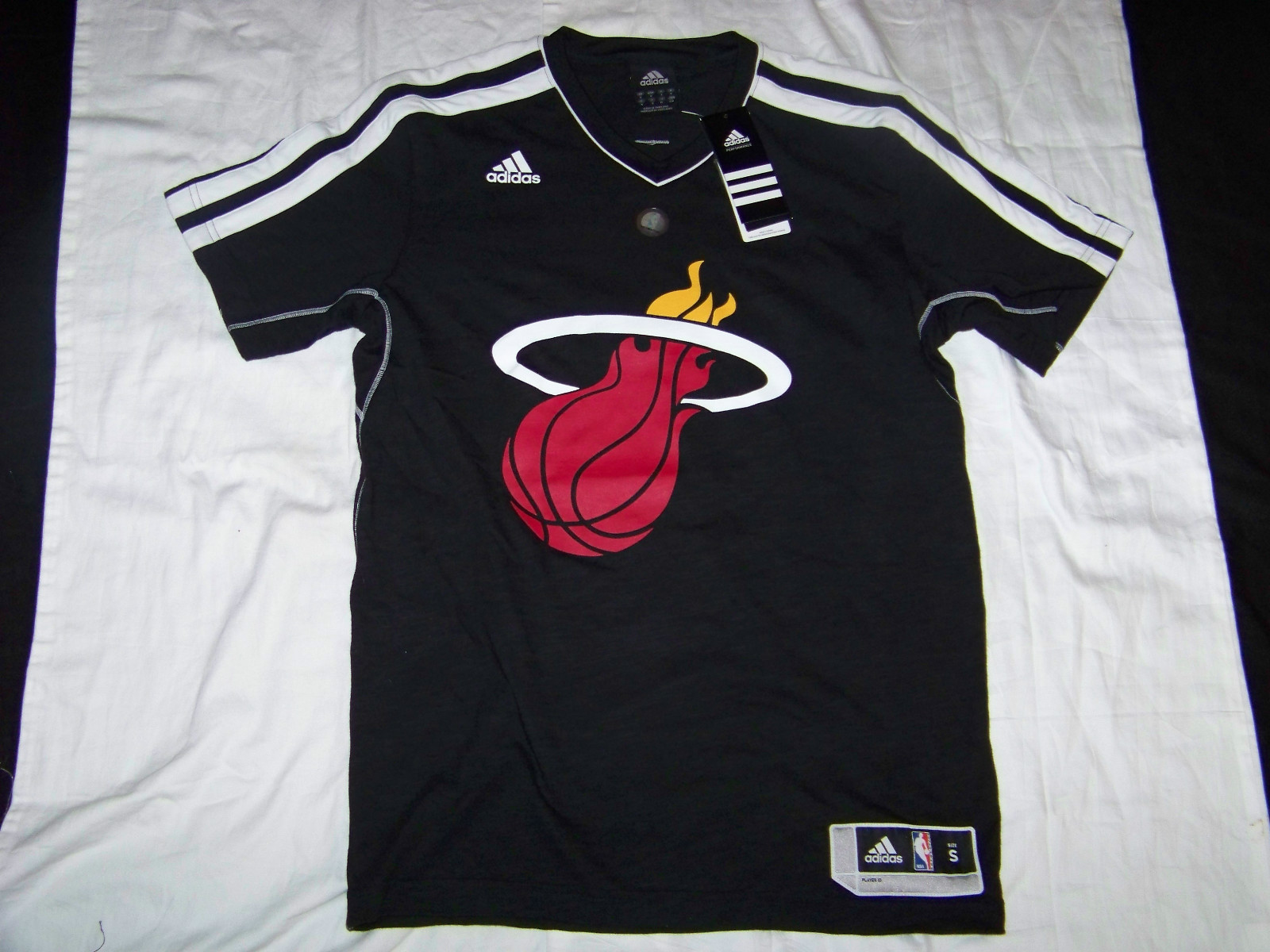 Adidas Men's Miami Heat #3 Dwayne Wade Shooting Shirt NWT gallery