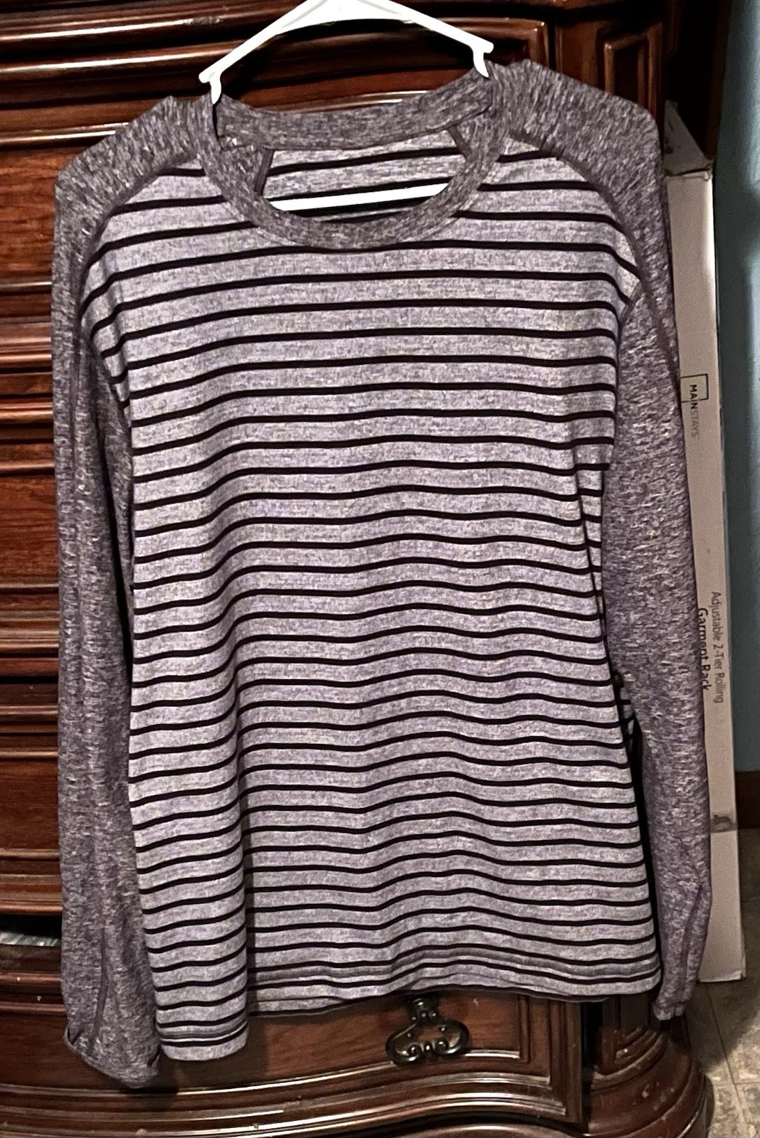 Mens Large Gray Striped Lululemon Long Sleeve Shirt! gallery