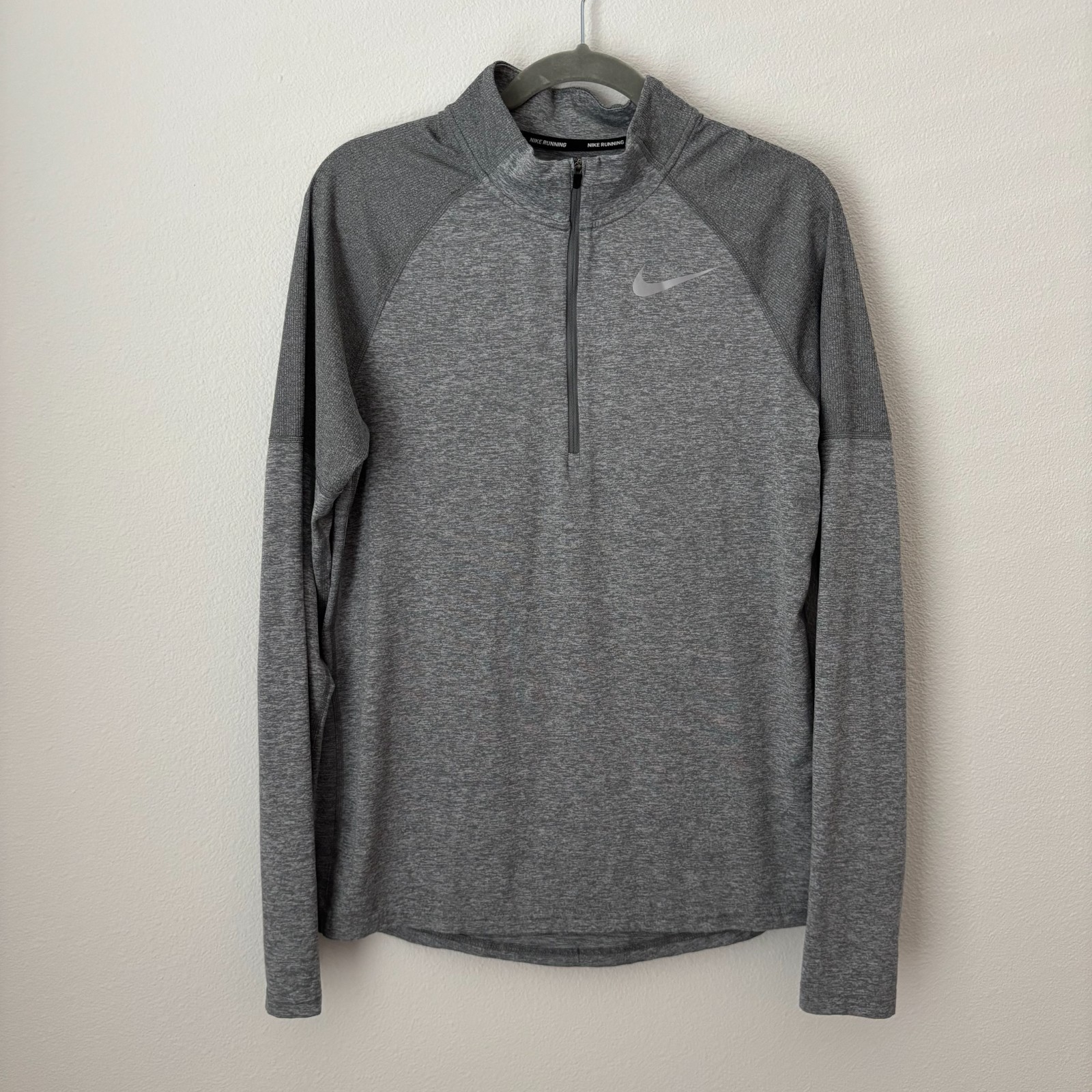 Nike Men's Dri-Fit Element 1/2 Zip Long Sleeve Running Shirt Small Gray Heather gallery