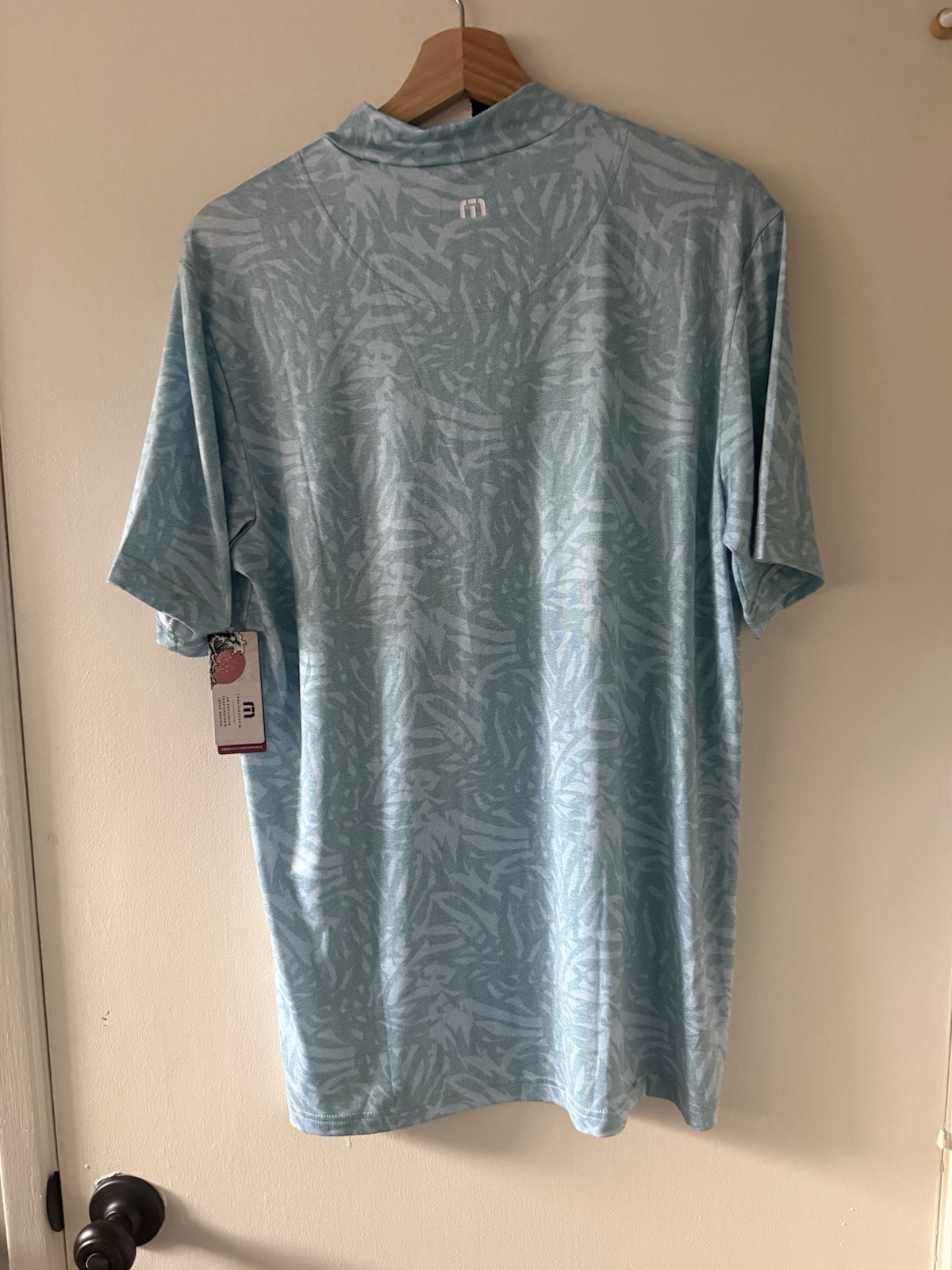 TravisMathew Along The Way Performance Crewneck T-Shirt Blue Floral Mens M gallery