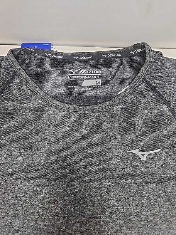 MEN'S Mizuno Helix Seamless T-Shirt Black Short Sleeve Performance J2GA9001 09 gallery