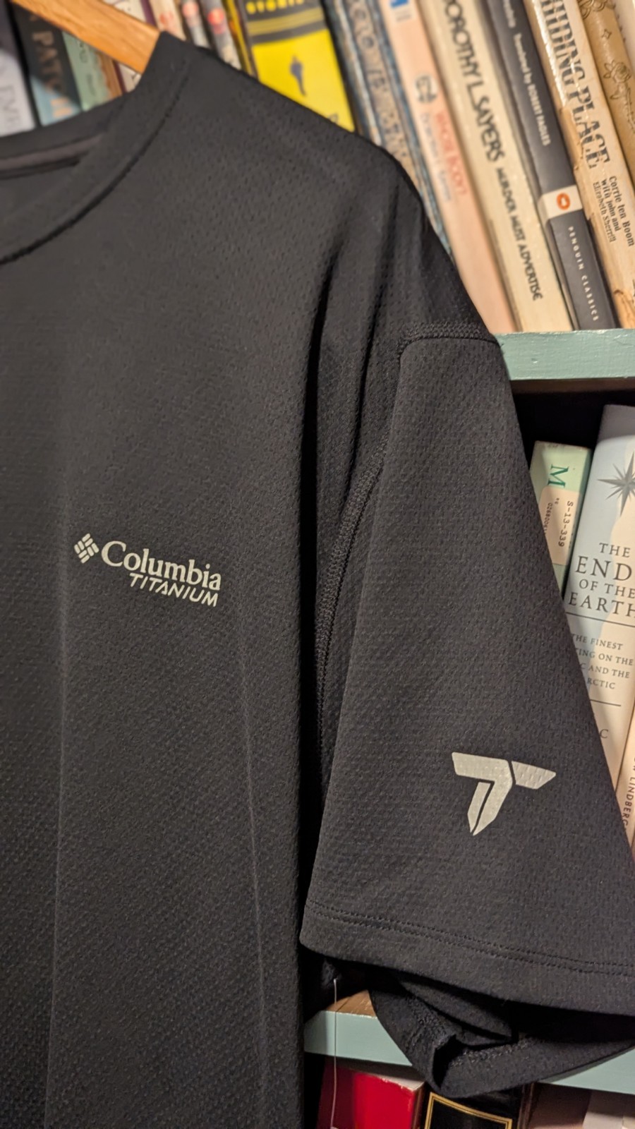 --NEW-- Columbia Men's Summit Valley Crew Tee Shirt, Titanium Hiking, XXL, Black gallery