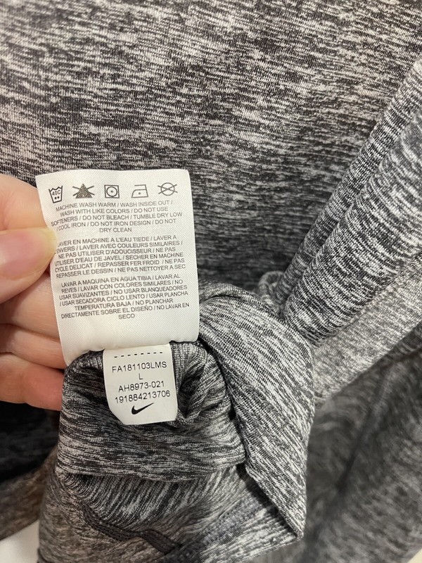 Nike Running Dri-Fit Soulcycle Gray 1/4 Zip Shirt with Thumbholes Men’s Large gallery