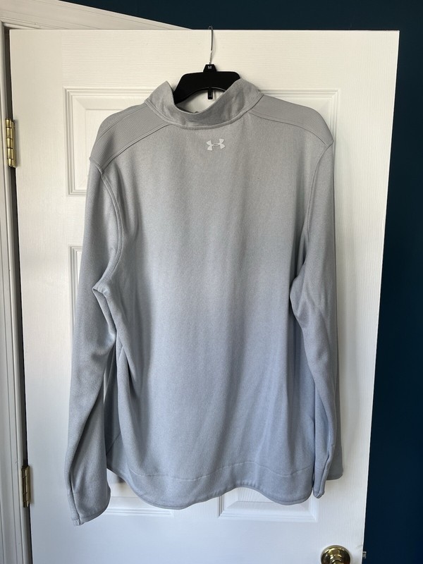 Under Armour Men Light Gray Cold Gear Loose 1/4 Zip Pullover Sz XXL (2XL) gallery