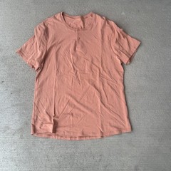 LULULEMON Men’s 5 Year Basic Short Sleeve Henley Size XL Sedona Sunset Peach
