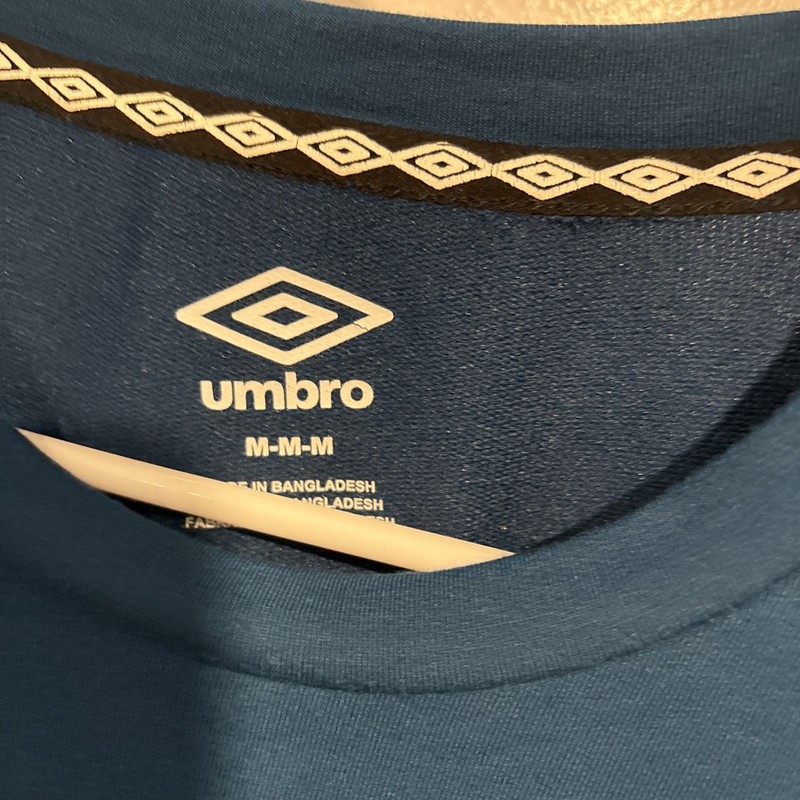 Umbro Men's Long Sleeve Shirt Size Medium Blue gallery