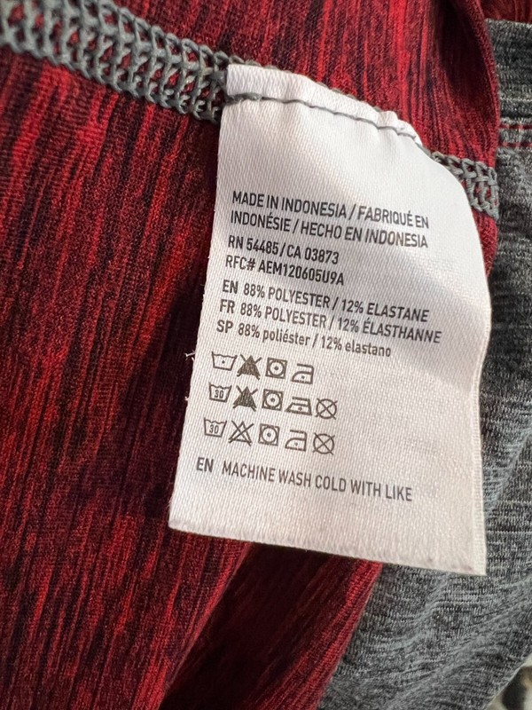 American Eagle Outfitters 360 Extreme Flex Tee Shirt Small T-Shirt Long sleeve gallery