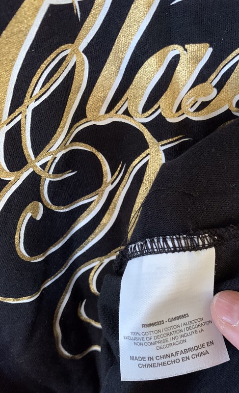 Nike Sportswear TRUE CLASSICS NEVER DIE Embroidered Shoe Box Men’s T Size XL gallery