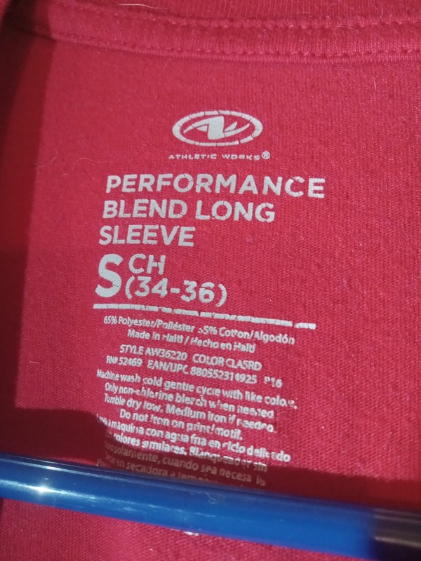 Performance Blend Long Sleeve Tee Sz. Small (34-36) Red. From Athletic Works.. gallery