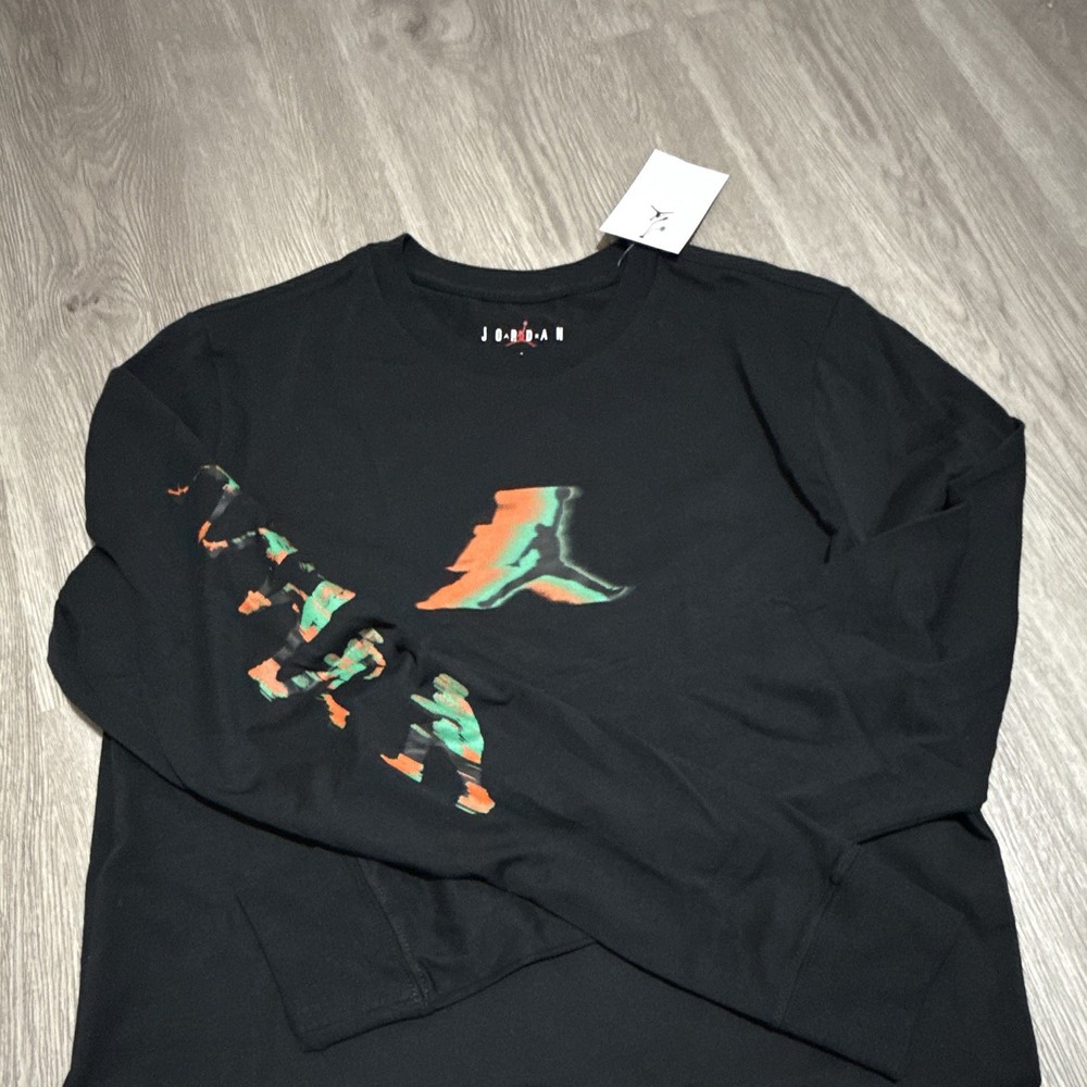 Jordan Men’s S Black Long Sleeve Crew Neck Graphic Jumpman Logo Cotton Tee
