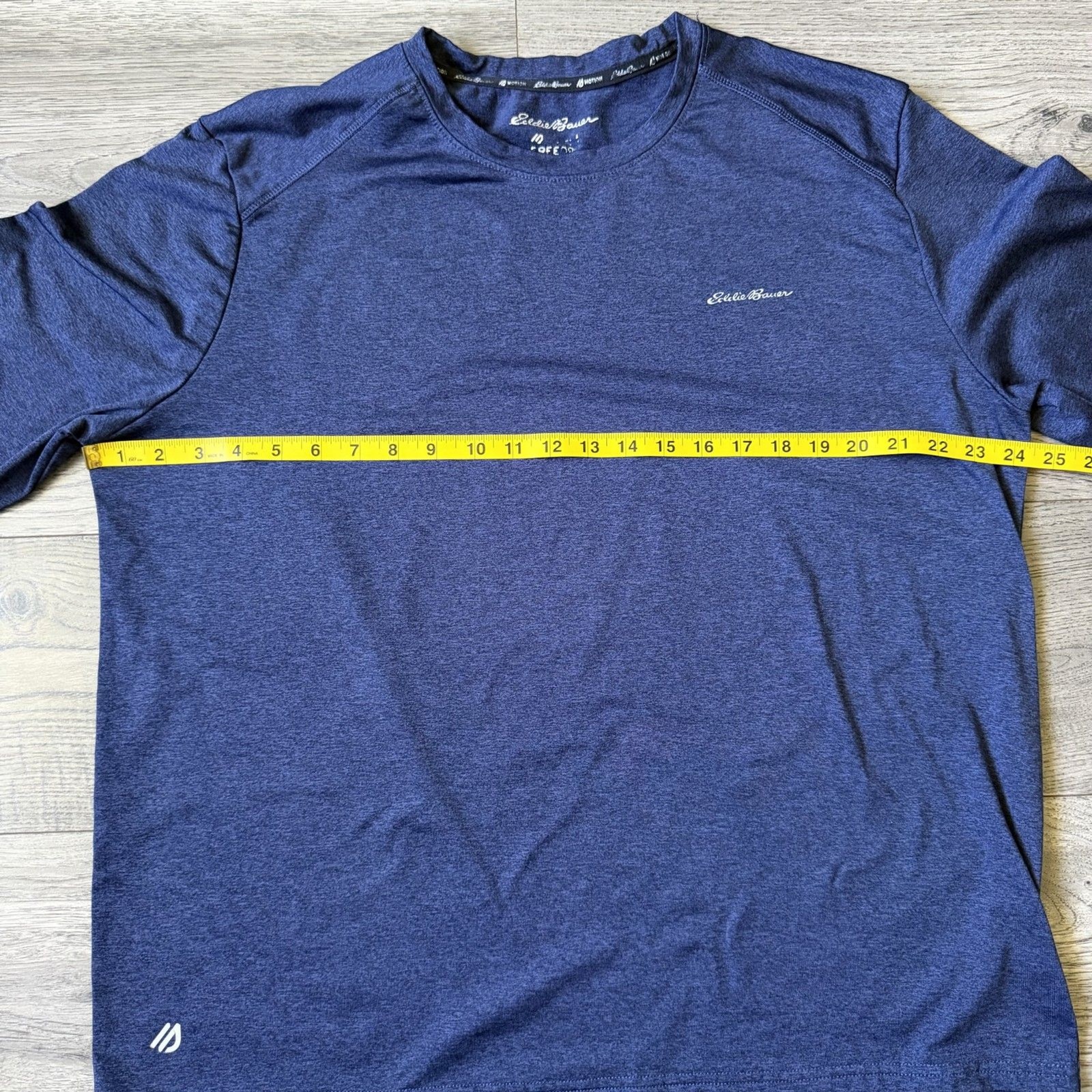 Eddie Bauer Men's Casual Motion FreeDry Navy Performance Shirt - Size Medium gallery