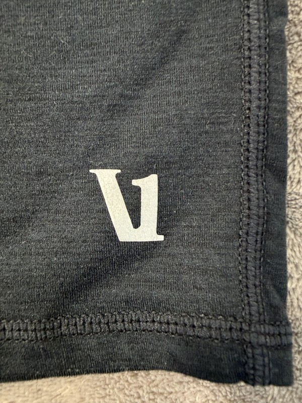 Vuori Ease Performance Half Zip 2.0 Pullover Men’s Size Medium Gray Activewear gallery