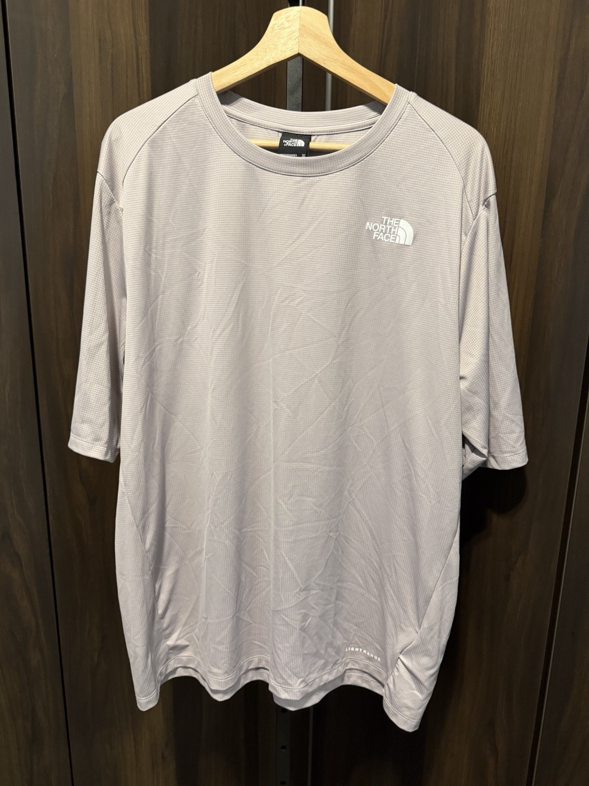 North Face Men’s LIGHTRANGE™ Shadow Short-Sleeve Shirt Moonstone Grey Size XL gallery