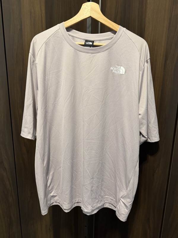 North Face Men’s LIGHTRANGE™ Shadow Short-Sleeve Shirt Moonstone Grey Size XL gallery