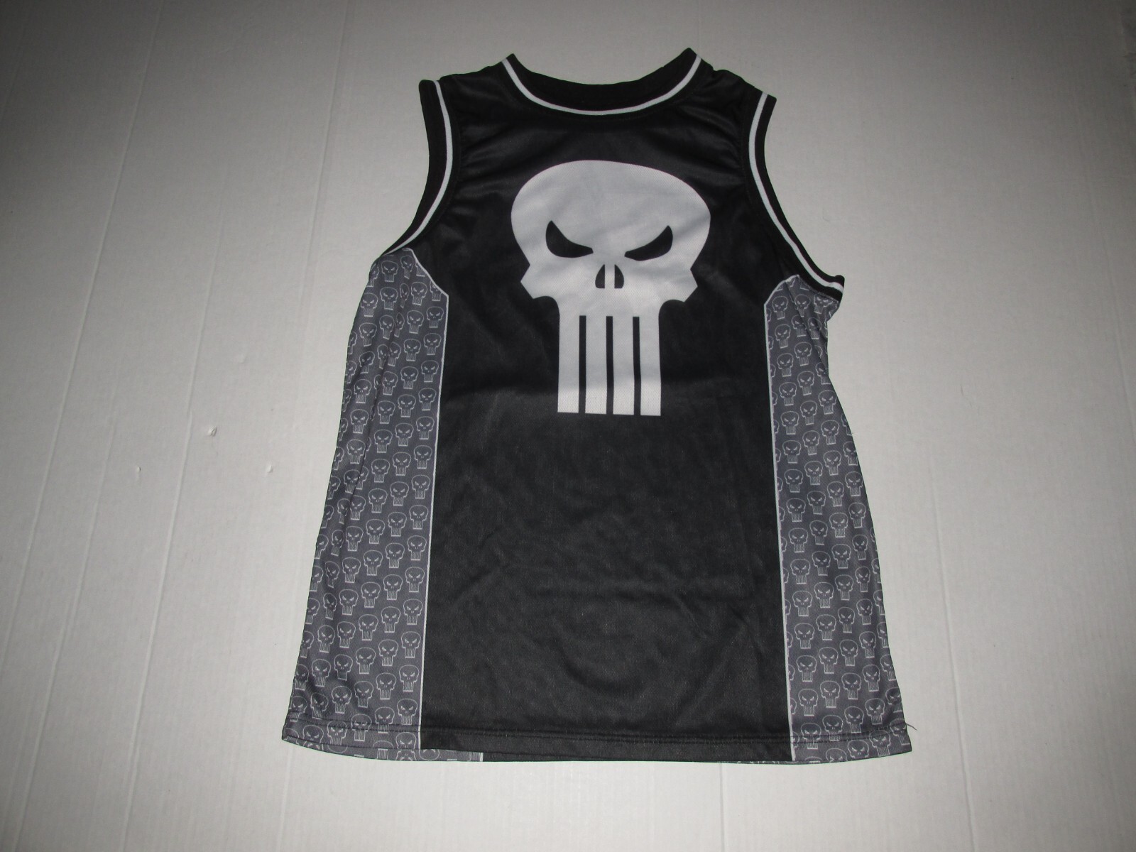 Marvel The Punisher #74 Basketball Jersey Size Small gallery