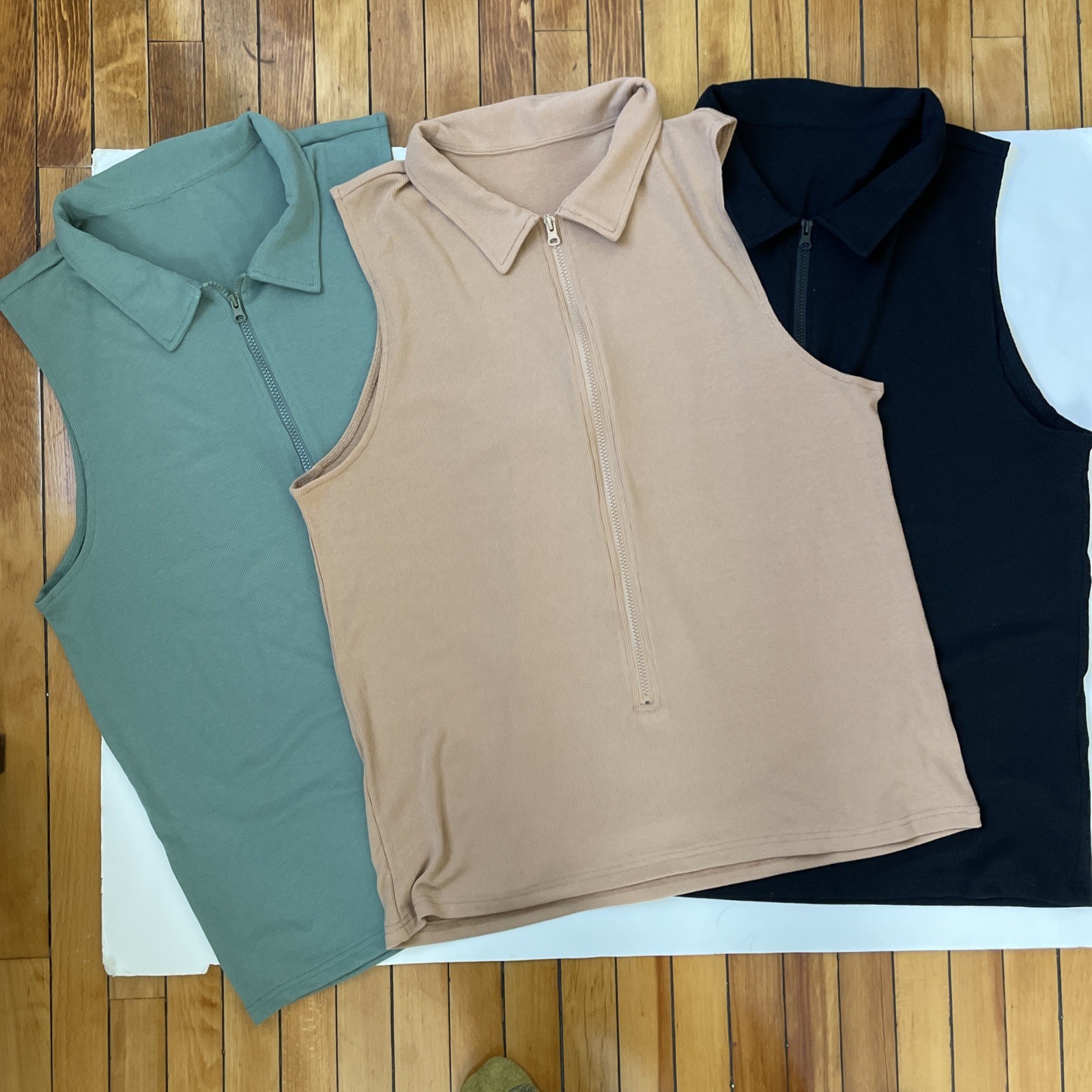 Manfinity Mens XXL Knit Zipper Tank Top Sleeveless Lot Of 3 Black Tan Green gallery
