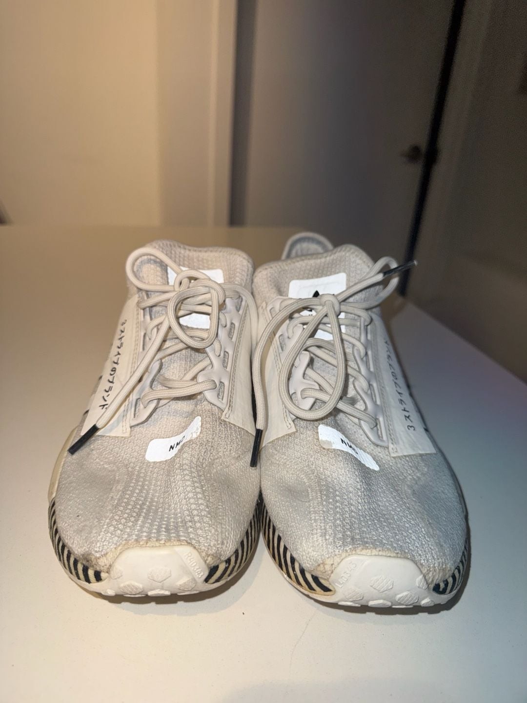 Adidas NMD_R1 V2 Tokyo White Black Size 8.5 gallery