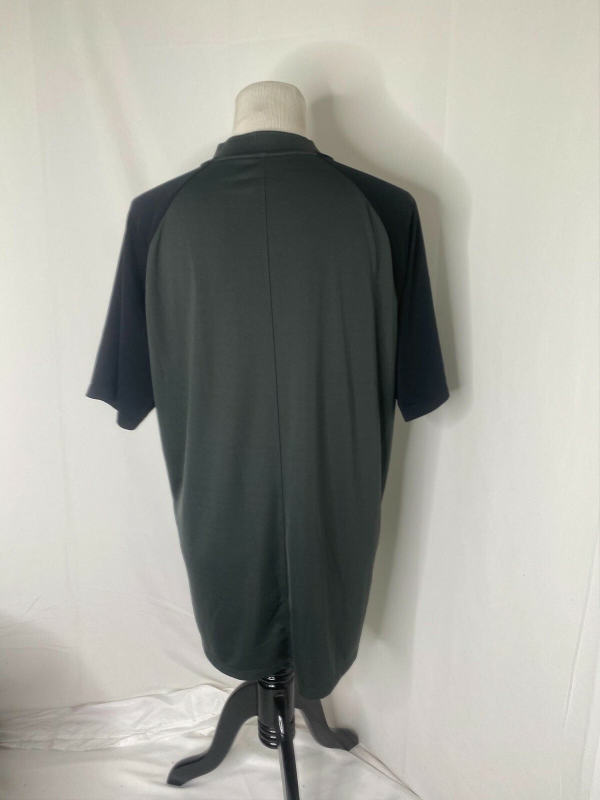 Nike Shirt Men’s Large Grey and Black Dri-Fit Short Sleeve Athletic gallery