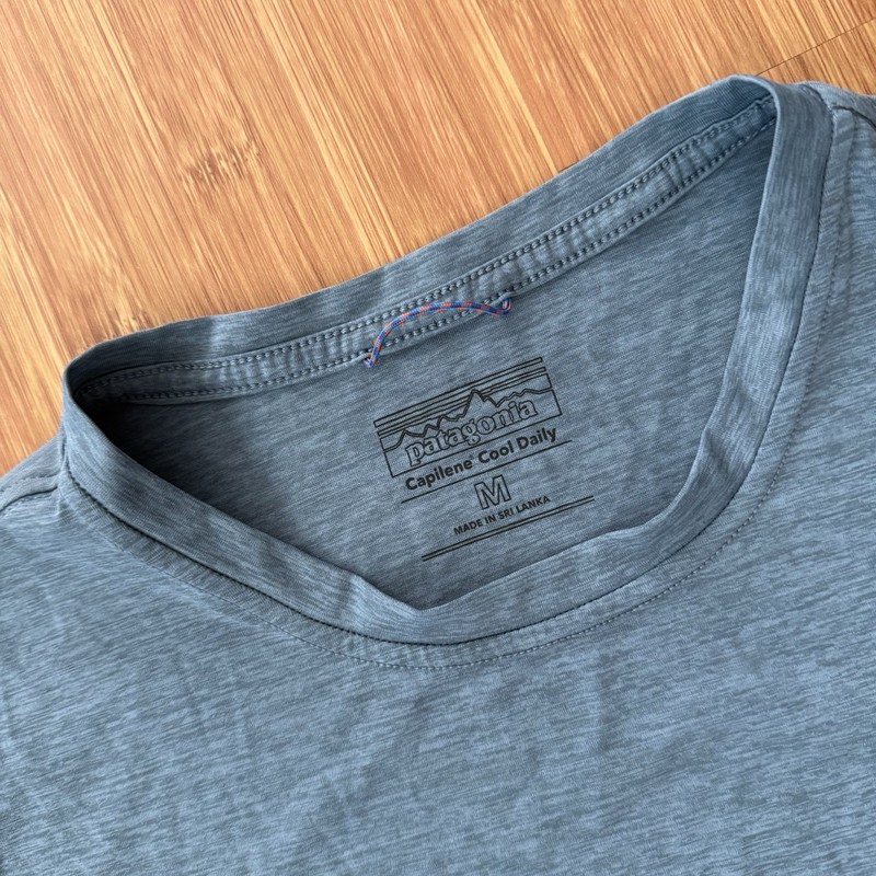 Patagonia Capilene Cool Daily T Shirt Men Medium Heather Blue Logo Graphic EUC gallery