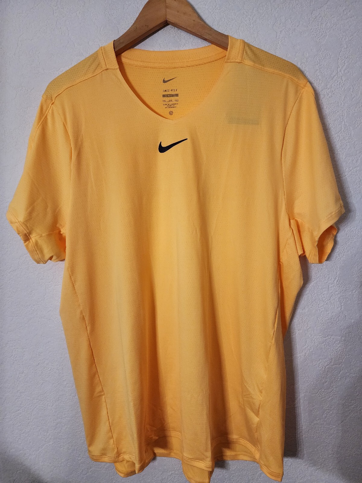 Nike Court Dri-Fit Advantage Size 2XL Tennis Top DD8317-848 Citron Pulse Nwt gallery