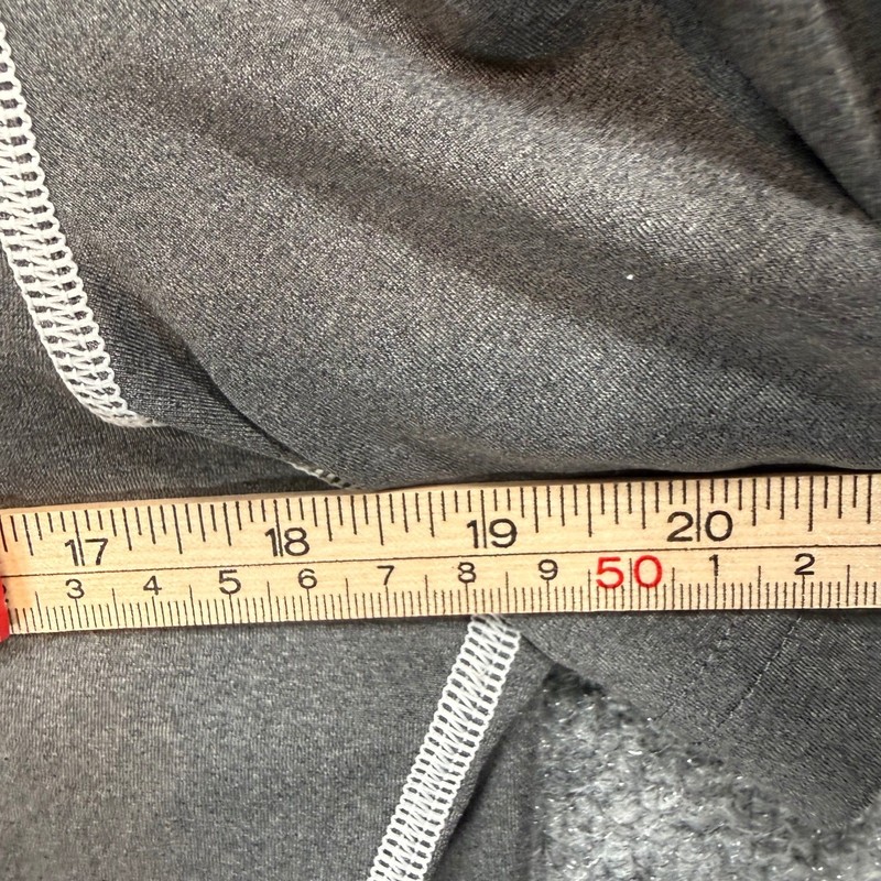 Under Armour Tshirt Mens Medium Gray HeatGear Fitted Contrast Stitch Gym Shirt gallery