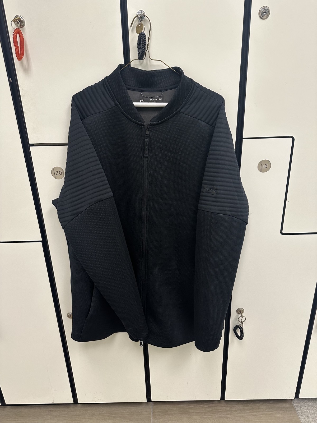 Under armor, pullover Men's 2XL gallery