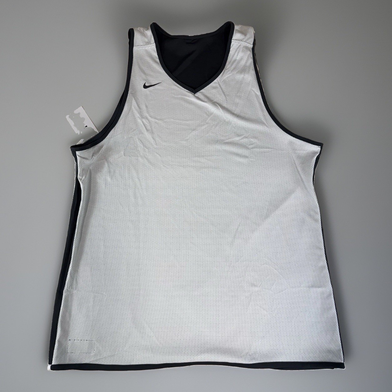 NWT Nike Reversible Basketball Jersey Men’s 3XLTT Gray/White Tank Top gallery
