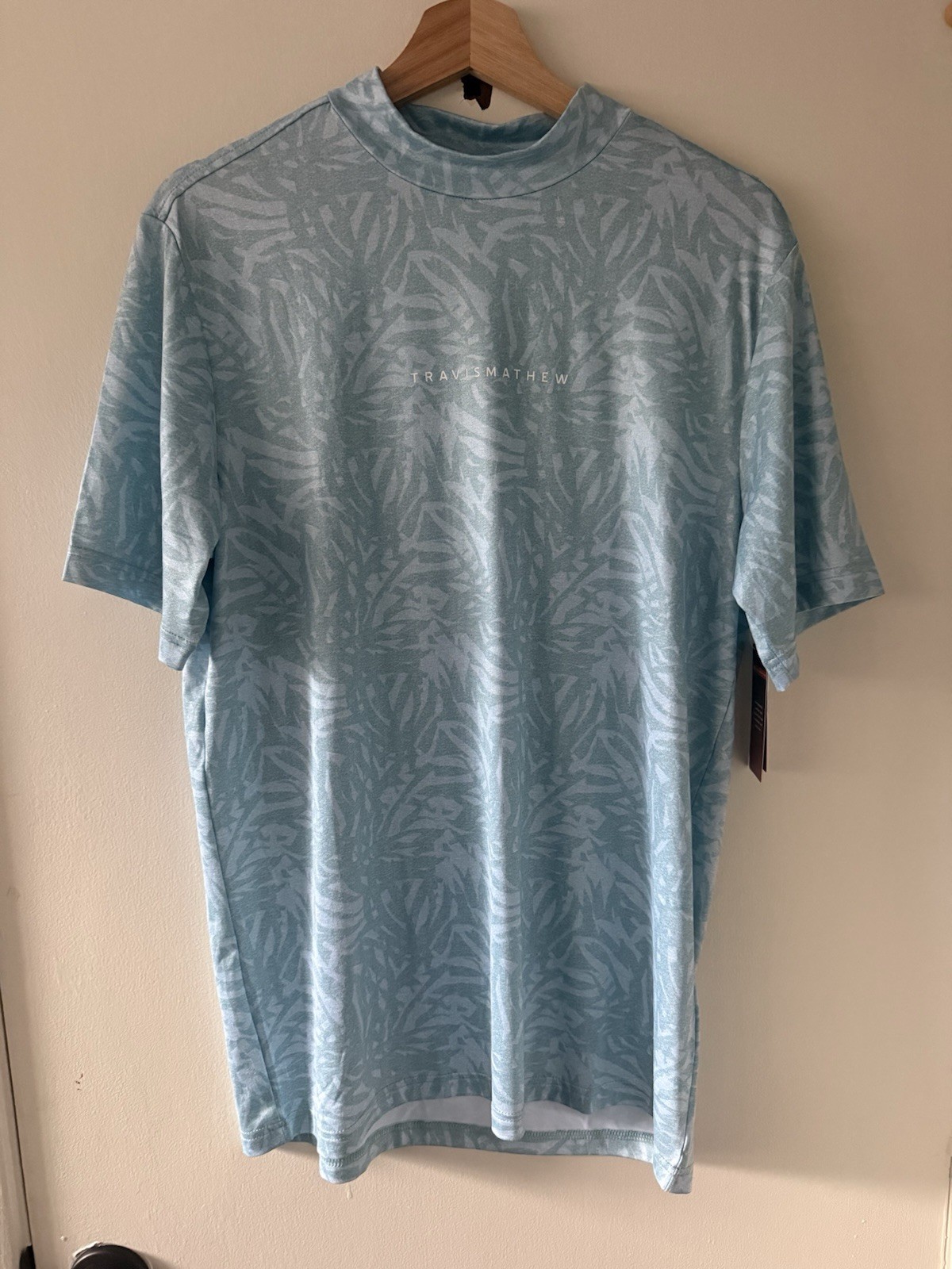 TravisMathew Along The Way Performance Crewneck T-Shirt Blue Floral Mens M gallery