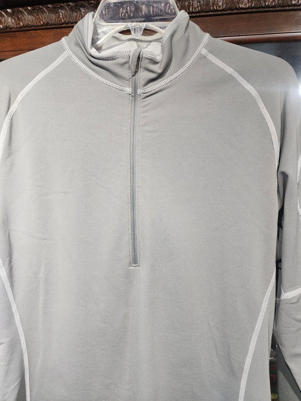 Mountain Hardwear Gray 1/2 Zip Long Sleeve Shirt Large Pre Owned gallery