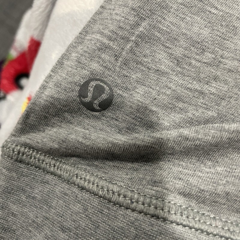 Lululemon Grey Two Toned Short Sleeve Size Medium gallery