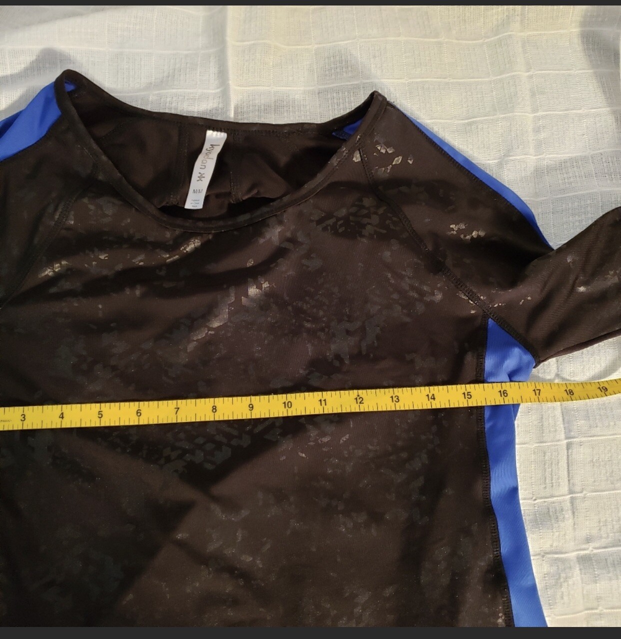 Kyodan Long Sleeved with Thumbholes Running Workout Top Women's Size M gallery