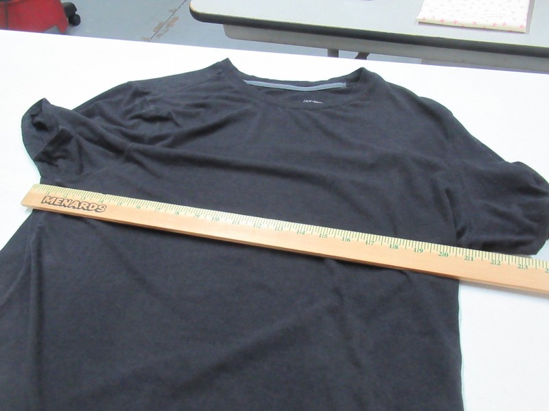 HYLETE Shirt Adult Black Crewneck Short Sleeve Pullover Tee XXL (wears like XL) gallery