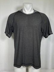 Lululemon Bolt Tech II Heather Black Gray Silverescent Gym Shirt Men’s LARGE