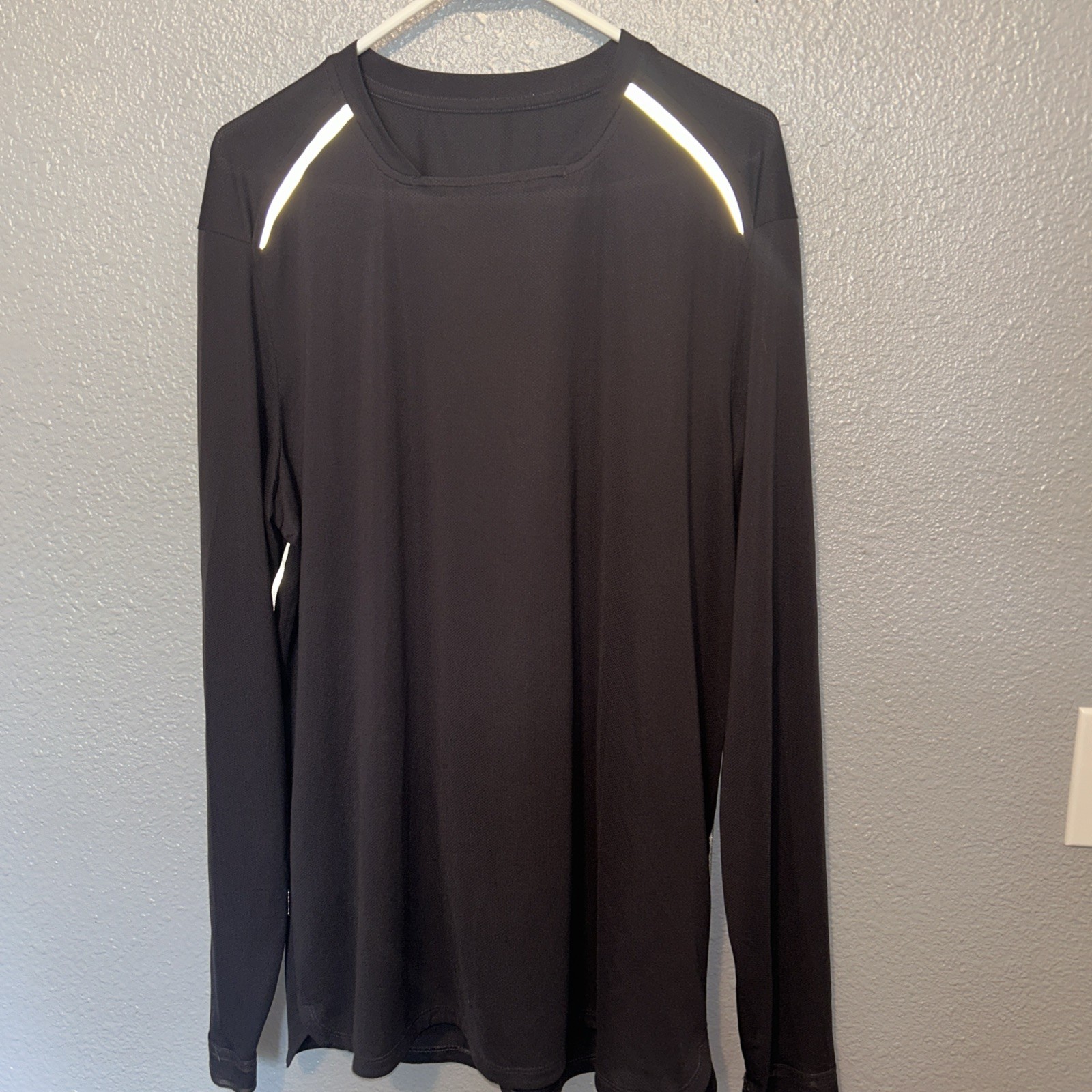 Lululemon Shirt Men Large Square Neck Long Sleeve Running Performance Active gallery