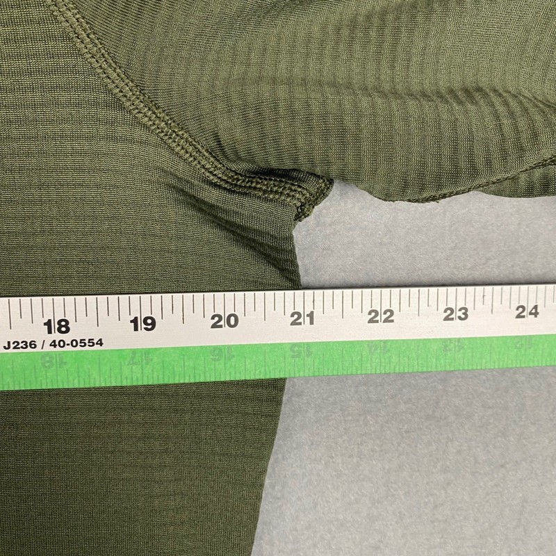Lands End Mens Green Crewneck Expedition Thermaskin Long Underwear Top Medium gallery