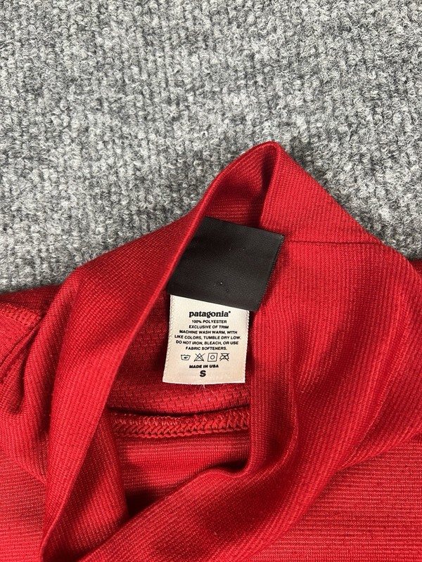 Vintage Patagonia Base Layer Shirt Mens S Capilene Turtle Neck Red Made in USA gallery
