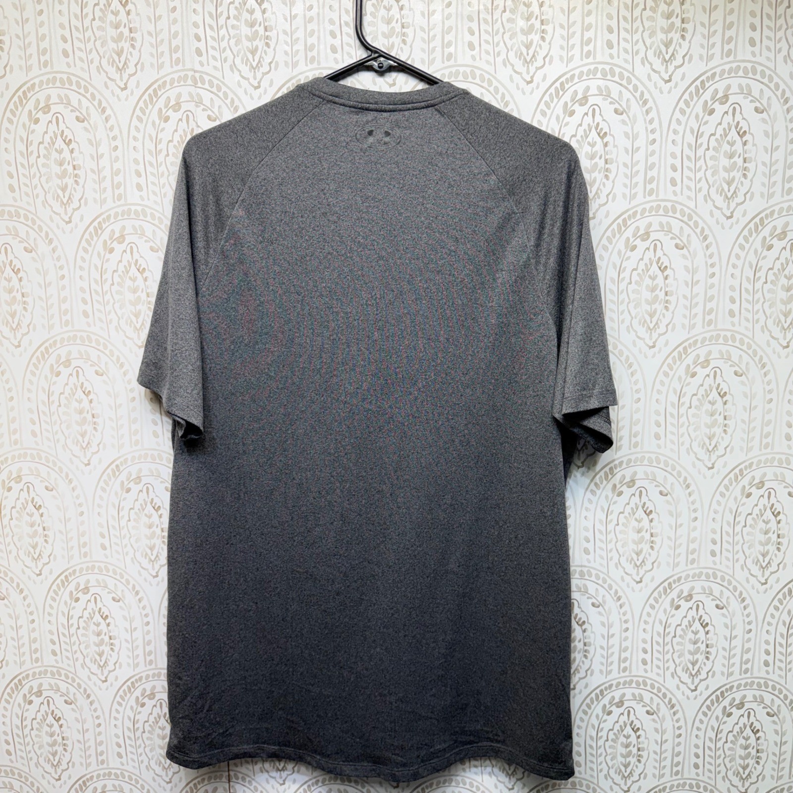 Under Armour Tech Tee Mens LGT Gray Short Sleeve Athletic Gym Shirt Loose Fit gallery