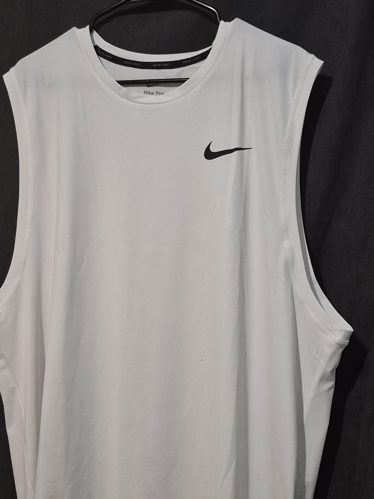 Nike Pro Dri-FIT Size XLarge Sleveless Shirt White CZ1184 100 Gym Nwt gallery