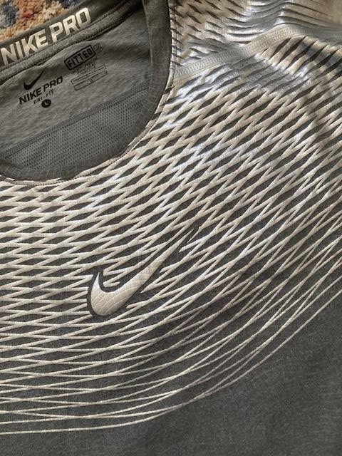 NIKE Hypercool Pro Max Fitted Gray Metallic Silver Men's LARGE - Worn Once. gallery