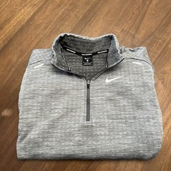 Nike Running Thermal Sphere 3.0 Element Pullover Mens Sz M CU6087-068 Gray